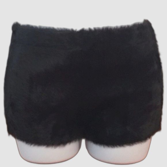 Victoria’s secret - Fuzzy Shorts - size M - Picture 4 of 11